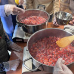 春のお楽しみ、いちごジャムづくり